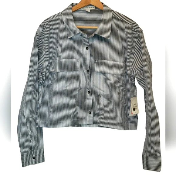 NWT And Now This Navy White Striped Cropped ButtonUp Size M - Picture 1 of 5